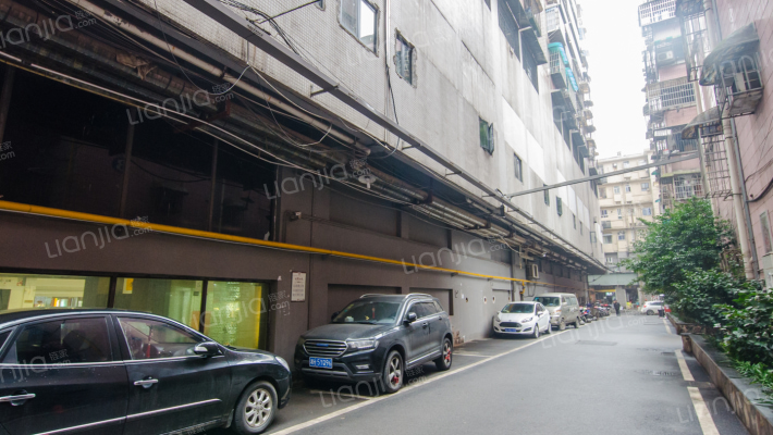 富安大楼外景图