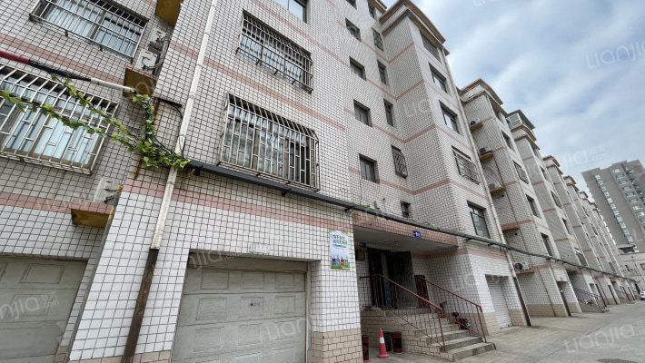 阳光小区外景图