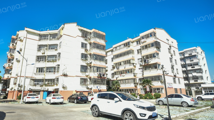 前进公寓外景图