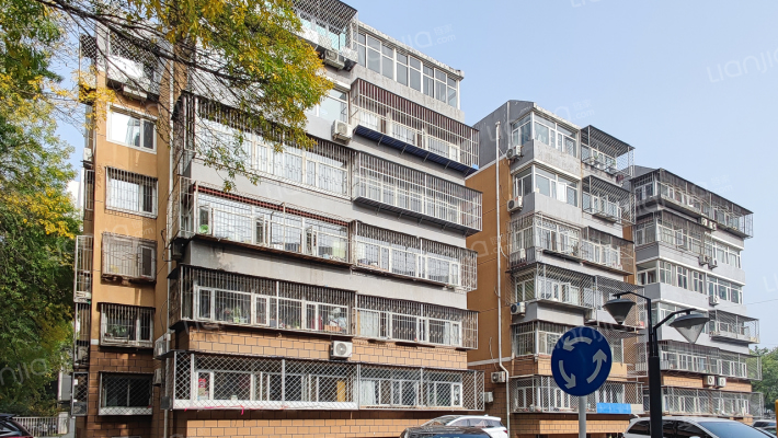 财贸宿舍外景图