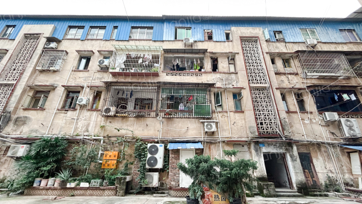 陈家桥陈青路140号外景图