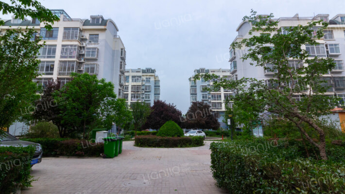 春天花园外景图