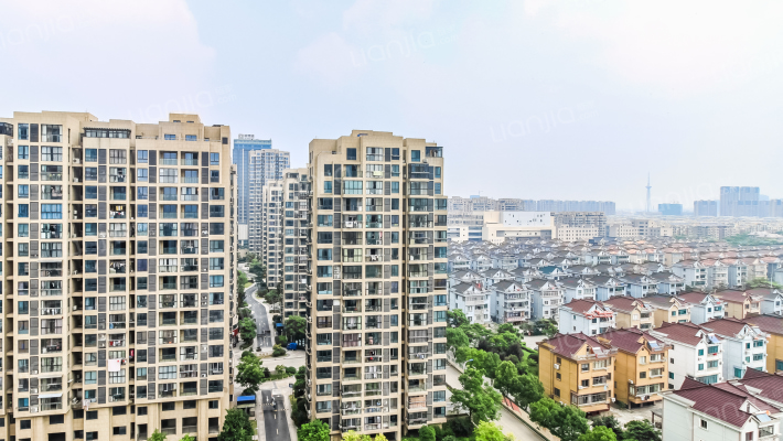 鑫泰城南区外景图