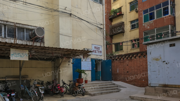 天成公寓外景图