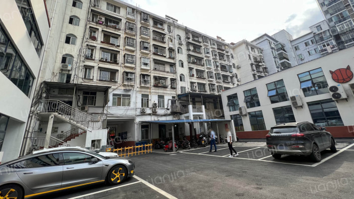 立业实业公司家属院外景图