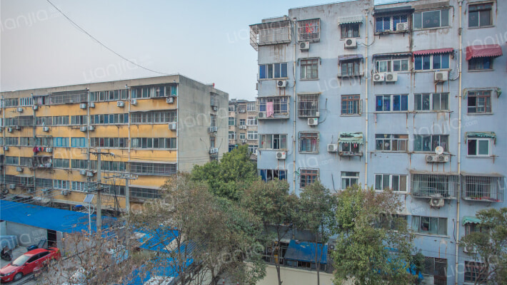 江苏铝厂复兴公寓外景图