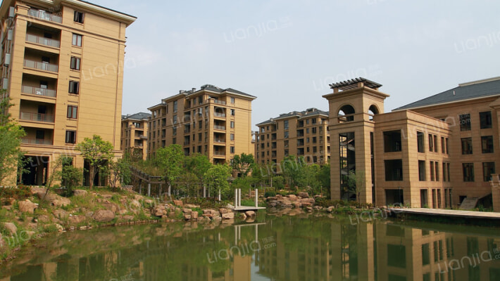 盛和居紫荆园外景图