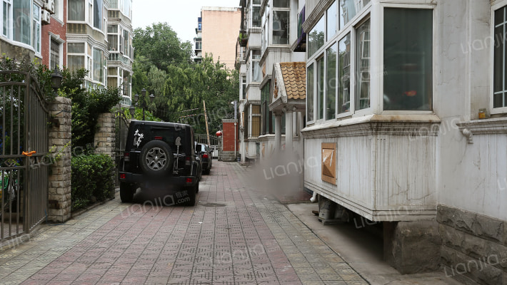 晋府小区外景图