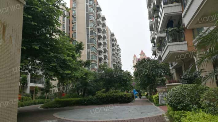 朗晴假日四期外景图