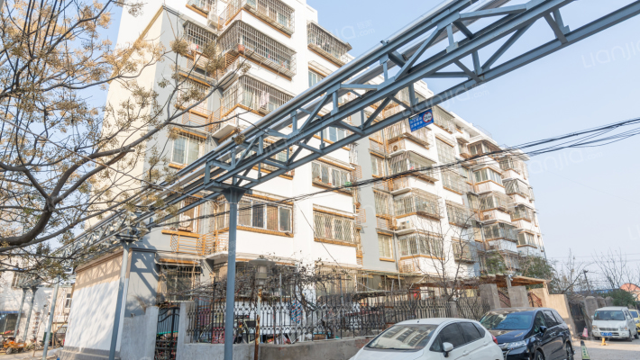 冠融花园外景图