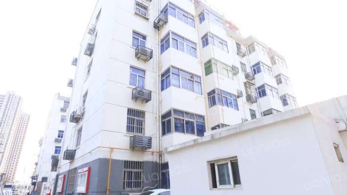 人武部综合楼外景图