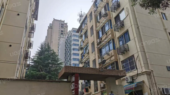 工行宿舍外景图