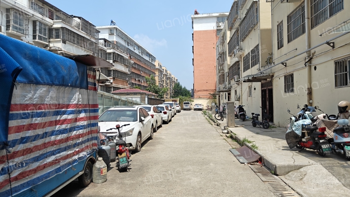 华宁小区外景图