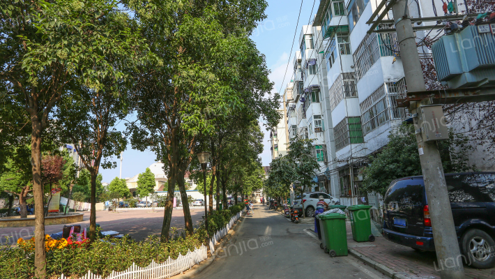 阳光花园外景图