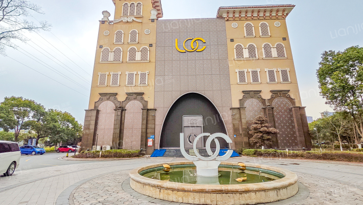 大众广场外景图