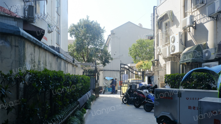 瑞雪大楼外景图