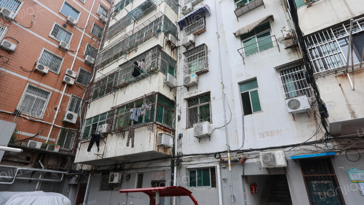 沿河新村外景图