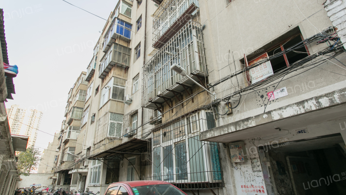 伏牛路25号院外景图