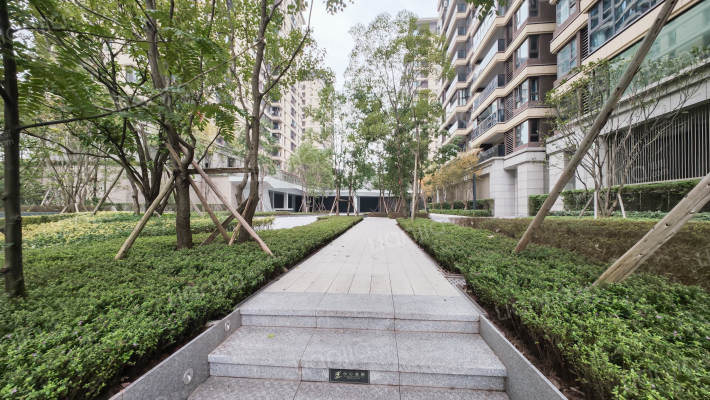 江山赋望山院外景图