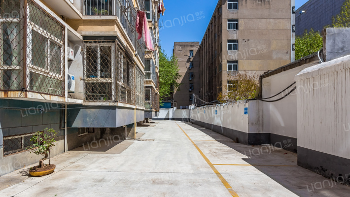 纺织花园小区外景图