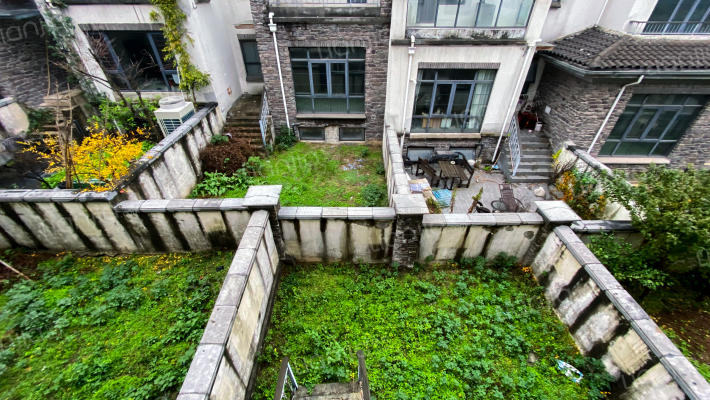 名流高尔夫庄园外景图