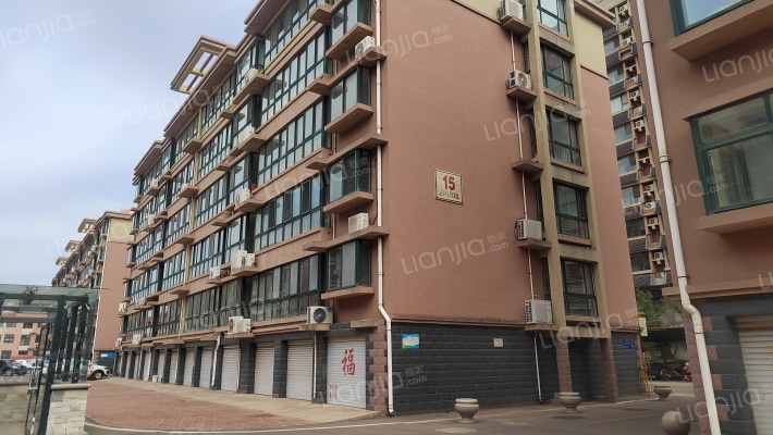 百合花园外景图