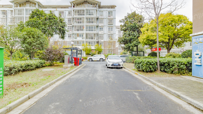 一号生活大院外景图