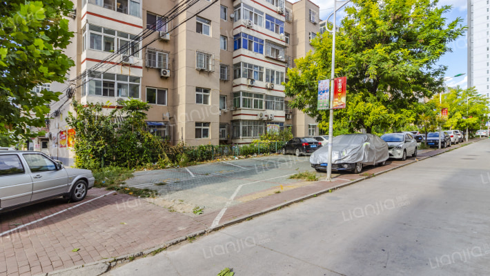 前锋小区外景图