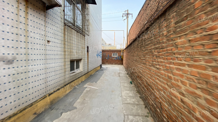 移动公司家属楼外景图