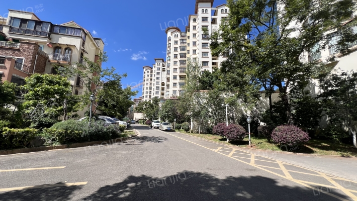 万辉星城闲品阳光外景图