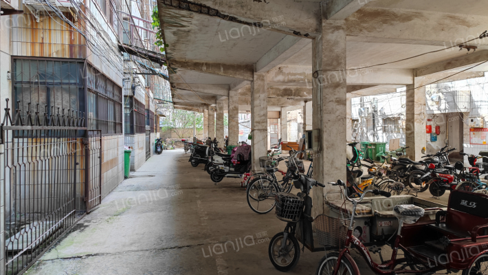 大纸坊街22号外景图