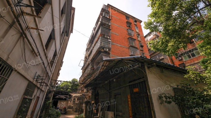 粮食局宿舍外景图