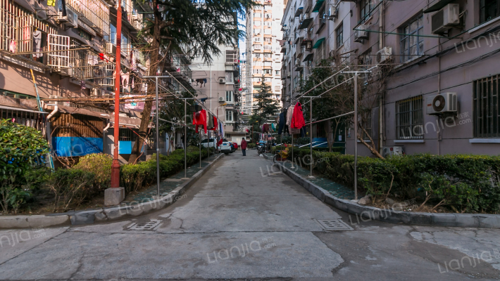 光新路129弄外景图