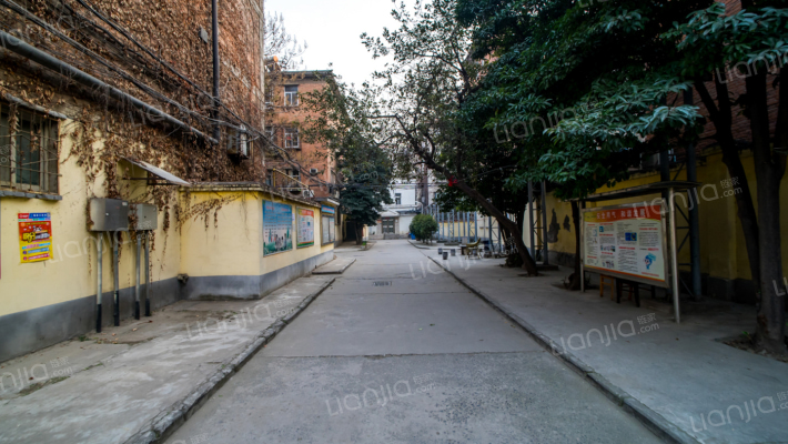 南阳路152号院外景图