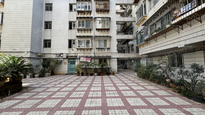 恒安商住楼外景图