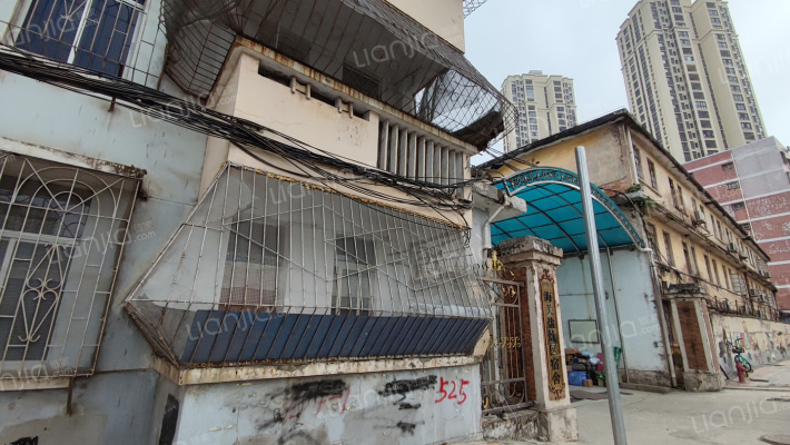 海关盐灶区宿舍外景图