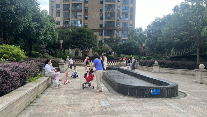 红星紫檀溪苑外景图