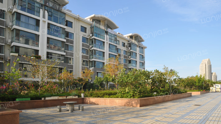 冠庭园住宅小区外景图