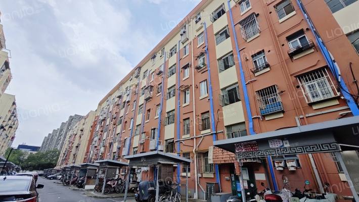 西华东村社区外景图