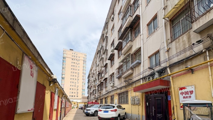 市人大家属院外景图