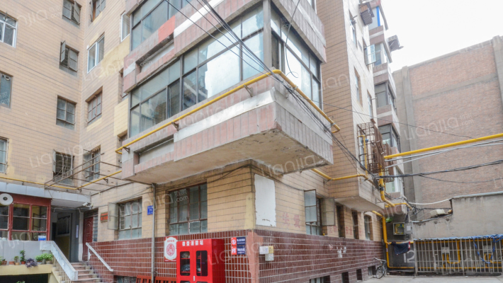 甘肃省有色金属企业管理公司第三家属院外景图