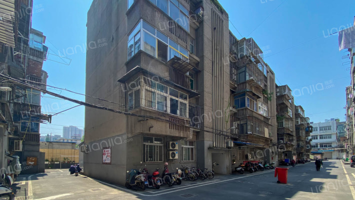 木材公司家属院外景图