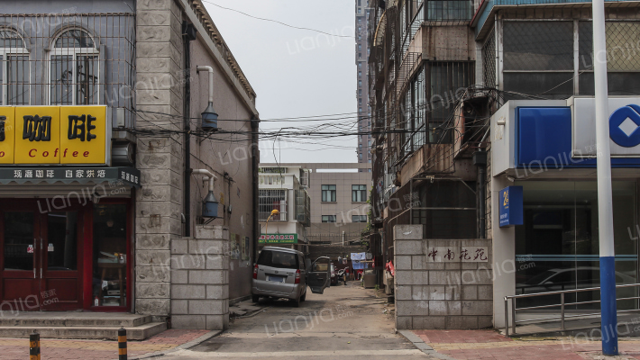 中南花苑外景图