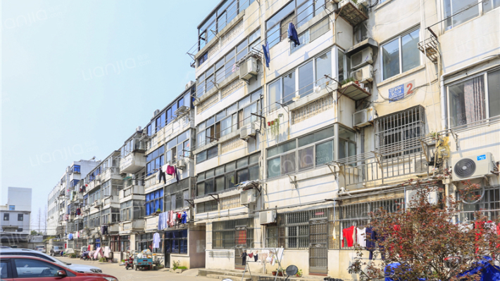 三医院宿舍外景图