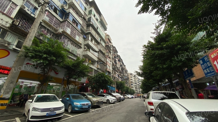 三通街综合楼外景图