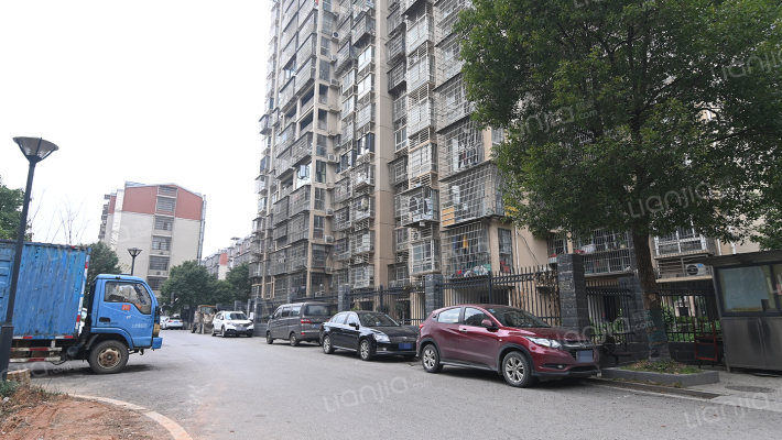 益安公寓外景图