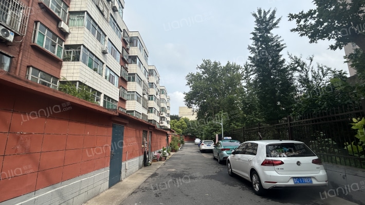 新村西路140号院外景图