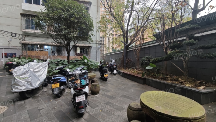 兴隆街12号外景图