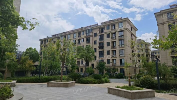 滩头·富春景苑外景图