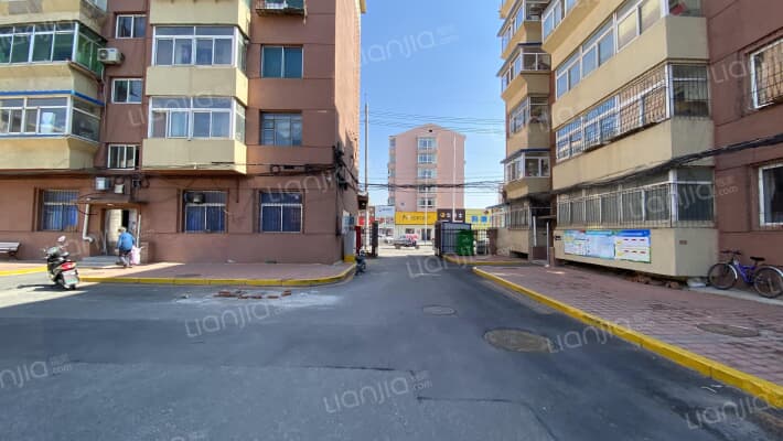 矿区机关住宅楼外景图